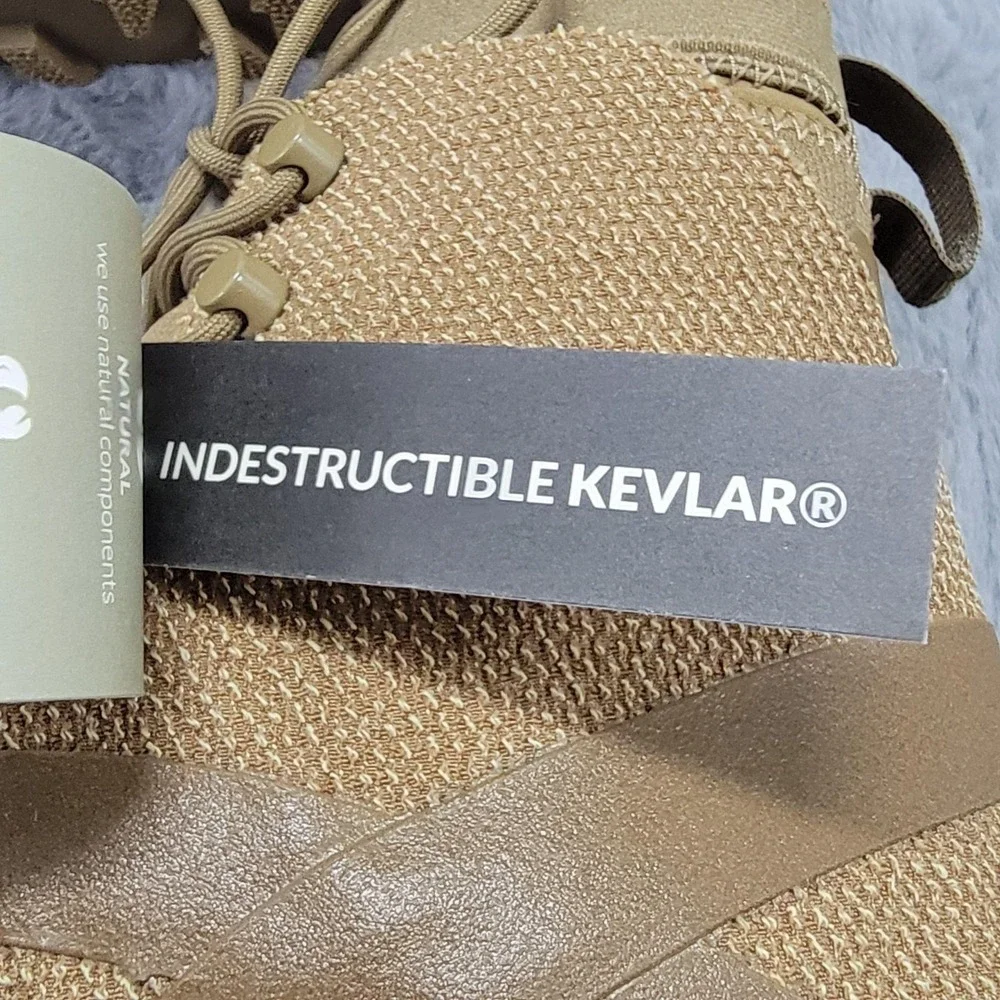 Naglev unico boots